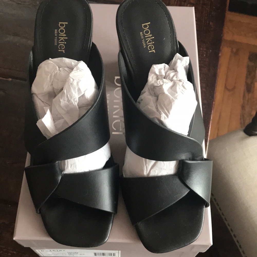Botkier Raven Sandal Black Leather Sz 7.5